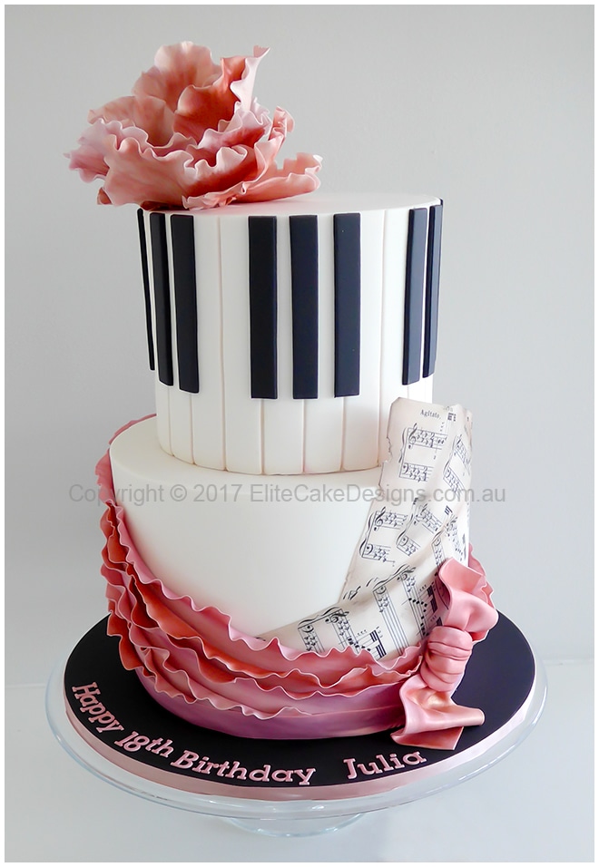Piano -Music theme birthday cake